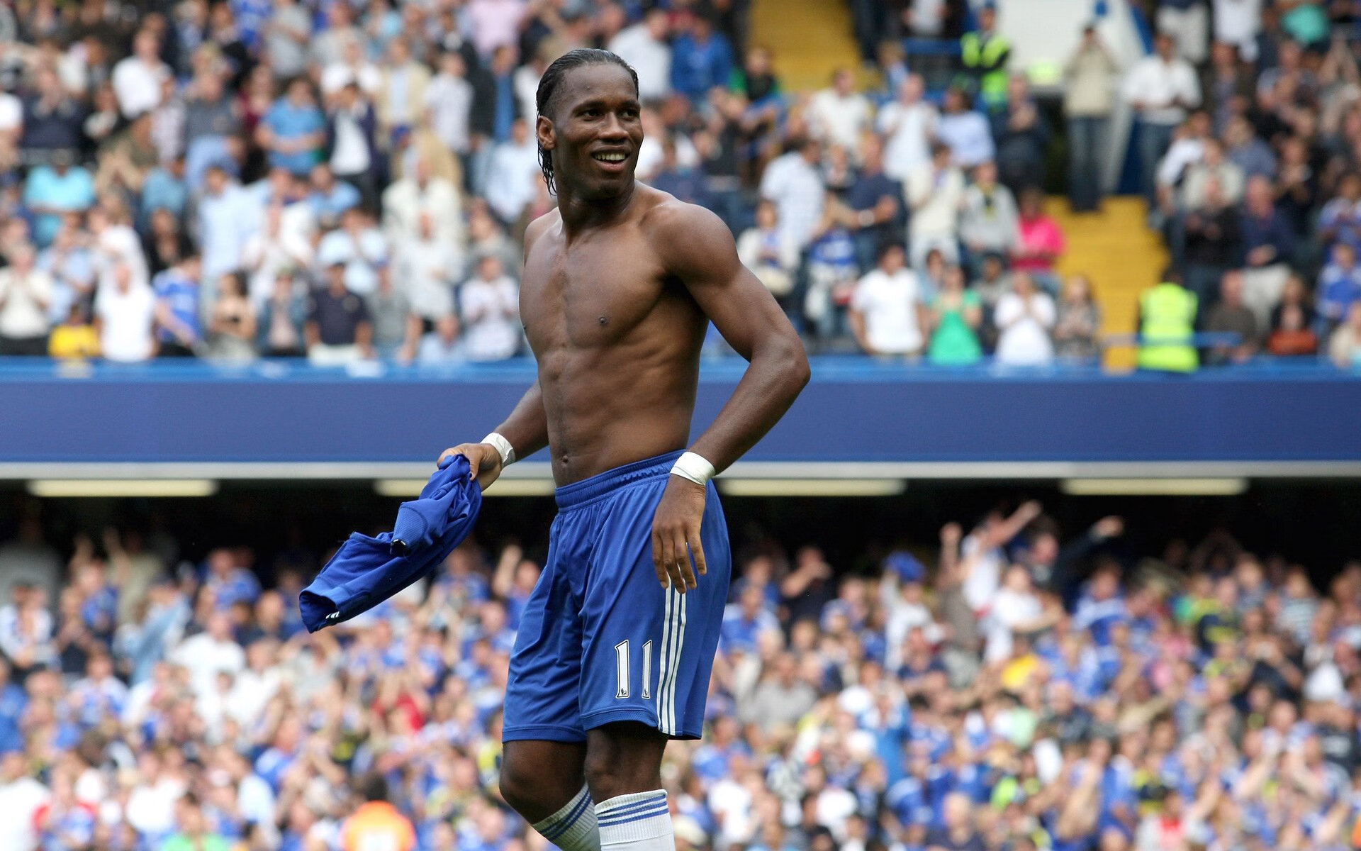 “足球场景融入智慧城市建设，新时代布局”，足球场景训练