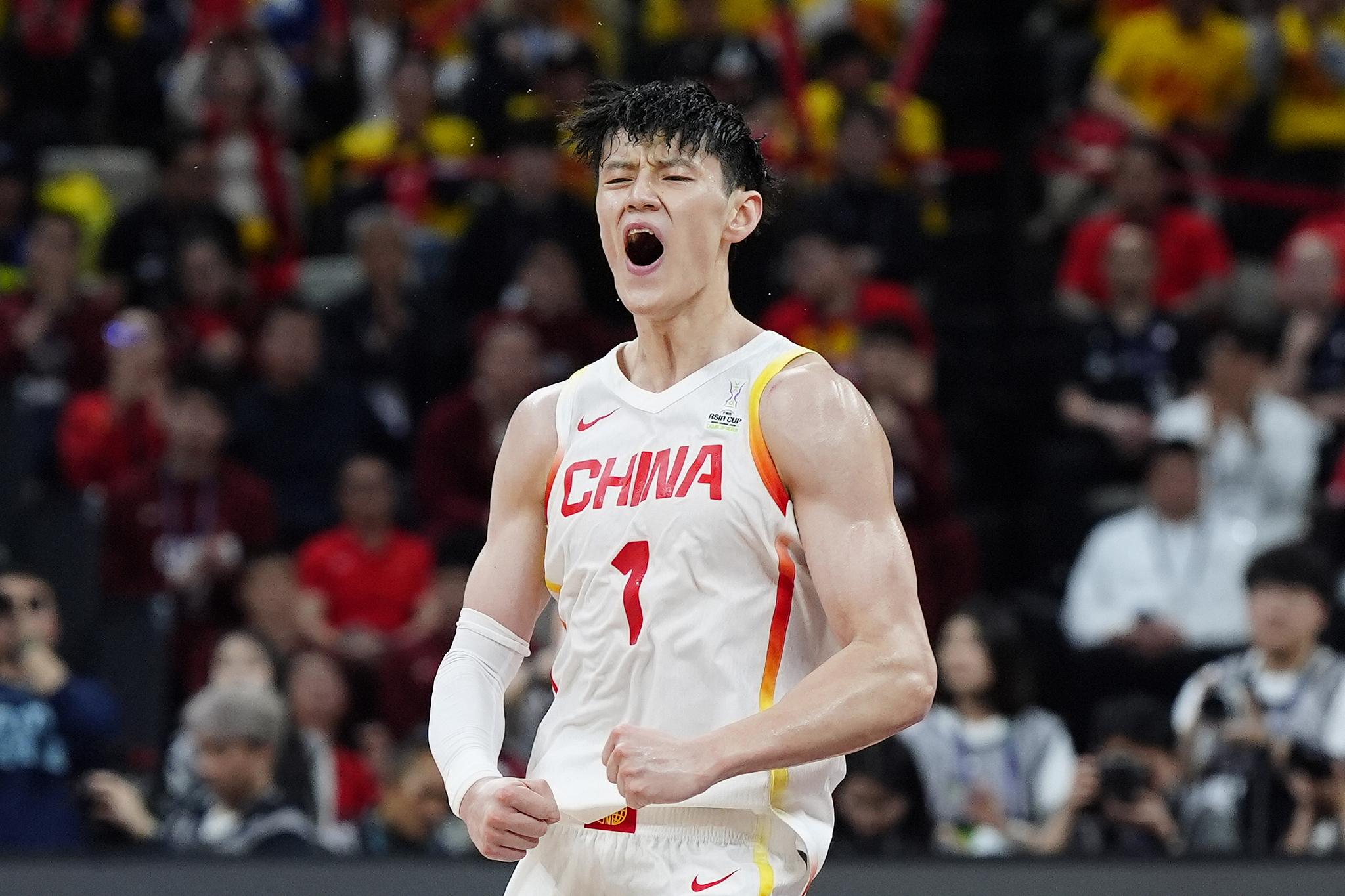 爱游戏体育：中国男篮历史上的经典胜利瞬间回顾与分析：那些让我们热血沸腾的比赛的简单介绍